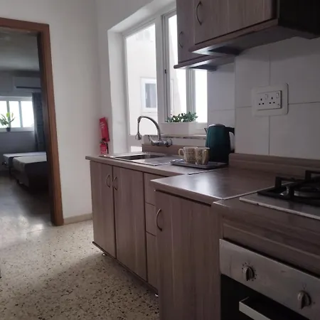 Townhouse St Julian's 公寓