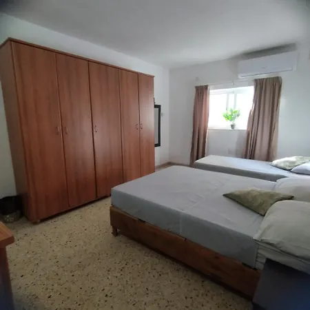 Apartment Townhouse St Julian's San Ġiljan