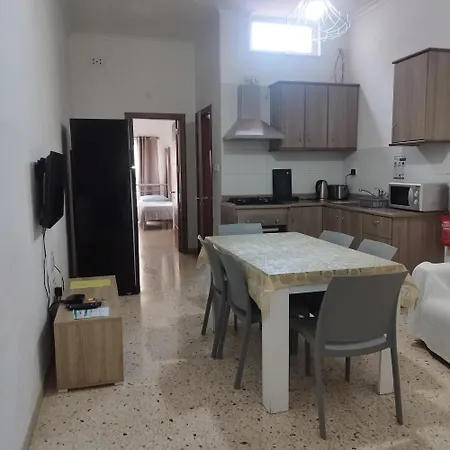Townhouse St Julian's Apartamento San Julián