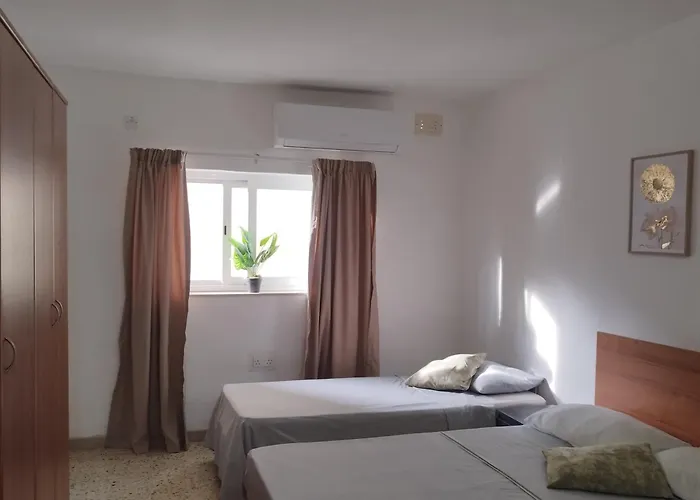 Townhouse St Julian's * San Ġiljan